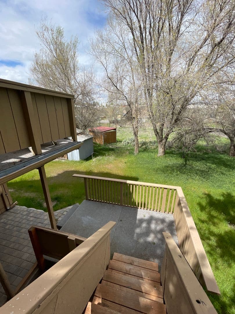 1 Bedroom / 1 Bathroom Tri-Plex in Prineville